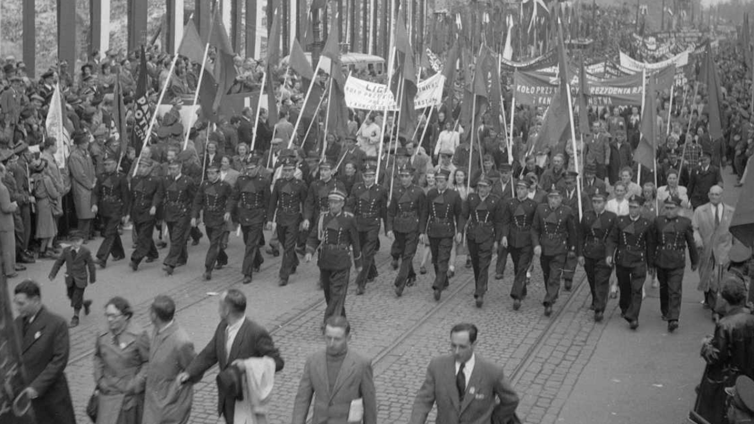 Tak świętowano 1 maja w PRL u ZOBACZ ARCHIWALNE ZDJĘCIA