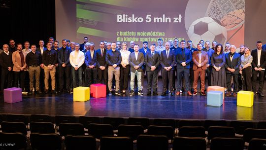 2,1 mln zł na wsparcie podlaskich klubów sportowych 2,1 mln zł na wsparcie podlaskich klubów sportowych