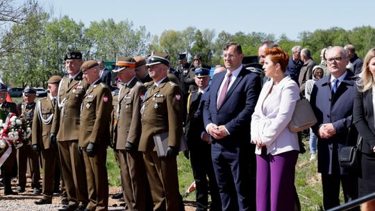 80. rocznica Bitwy pod Dąbrową-Moczydłami – Pamiętamy o bohaterach II wojny światowej - [VIDEO]