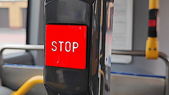 Akcja „Przycisk na żądanie” w MPK Łomża