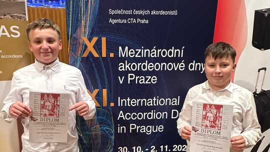 AKORDEONOWA ŁOMŻA W PRADZE