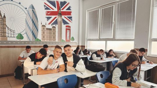 Angielski dla dorosłych w Krakowie: regularność ważniejsza niż intensywny zryw