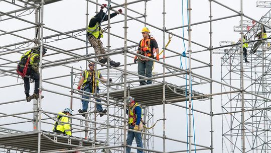 Bezpieczeństwo w trakcie robót budowlanych na wysokości