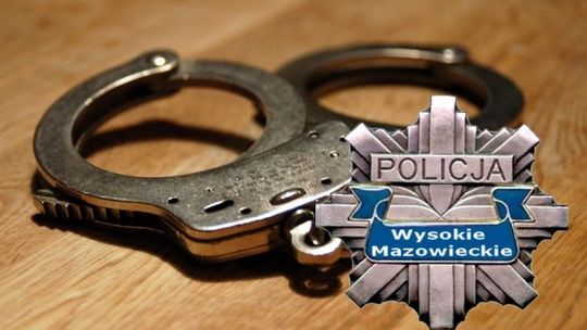 Biegali po samochodach – zostali zatrzymani  