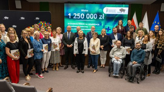 Blisko 1,25 mln zł na rehabilitację zawodową i społeczną osób z niepełnosprawnościami [VIDEO]