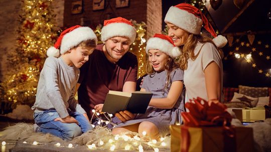 Choinka, sianko, opłatek, wróżby... Co oznaczają bożonarodzeniowe zwyczaje? [POSŁUCHAJ KOLĘD]