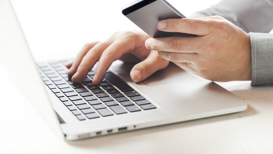 Co zrobić, gdy ukradną Ci smartfon?