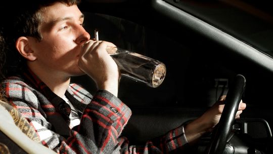 Coraz więcej pijanych kierowców na drogach. Nie odstraszają ich nawet drastyczne kary