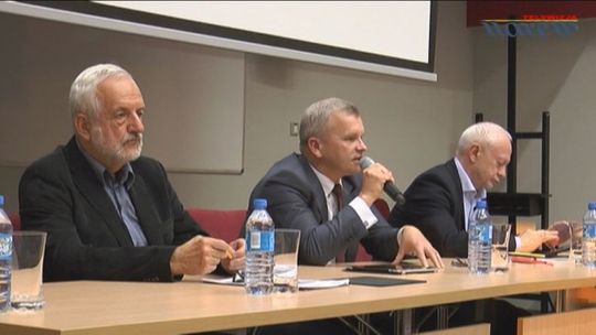 Cyfryzacja i przedsiębiorczość. Debata w PWSIiP. VIDEO