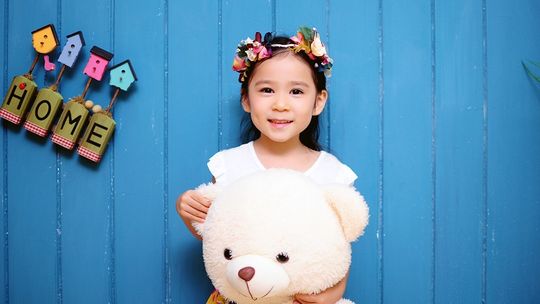 Drewniana kuchnia dla dziecka - doskonały wybór na lata