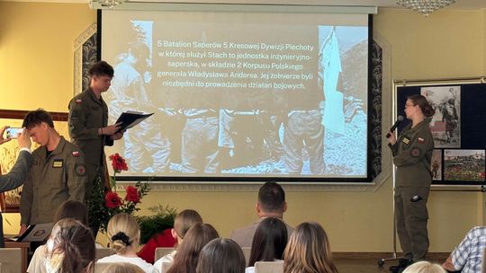 „Droga Bohaterów” w Łomży. Konkurs, który przywraca pamięć o żołnierzach spod Monte Cassino - [VIDEO]