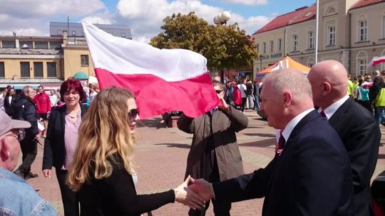 Dzień Flagi, dzień czci