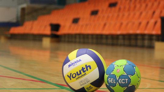 Dziewczyny! Zagrajcie w plażową piłkę ręczną w Łomży! 