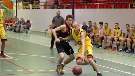 Dziewiątka ponownie zwycięska