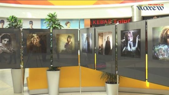 Galeria Bursztynowa w Ostrołęce - wystawa fotografii - VIDEO