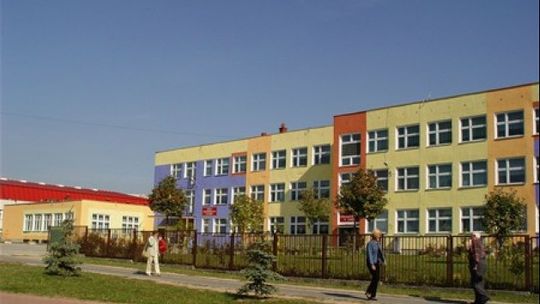 Gimnazjum nr 8 zaprasza !