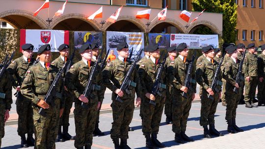 Historyczny dzień w Zambrowie – nowe jednostki oficjalnie w strukturach 2. Brygady Pancernej - [VIDEO]