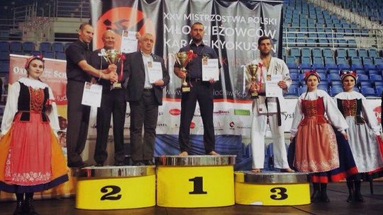 Historyczny sukces zawodników Łomżyńskiego Klubu Karate