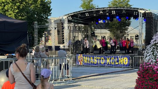 Imieniny Jana z Kolna znów przyciągnęły tłumy do miejskiego parku - [VIDEO]