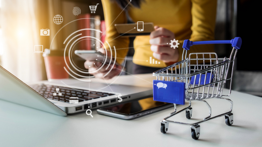 Innowacje na rynku usług kurierskich  - wysyłka paczki prostsza niż kiedykolwiek