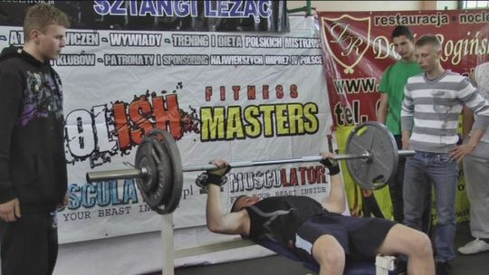 IV Międzyszkolne Mistrzostwa w Wyciskaniu Sztangi Leżąc FILM