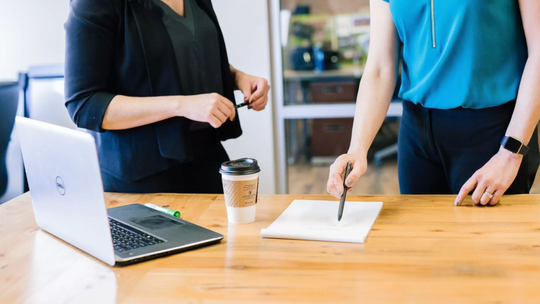 Jak skutecznie pozyskiwać klientów, aby nie stało się to jedynym celem firmy? Akademia PR Commplace na tropie dobrych praktyk