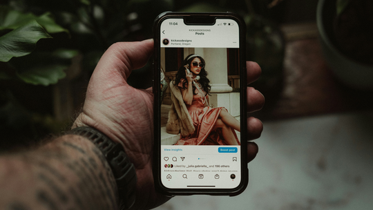 Jak znaleźć idealny sklep internetowy z odzieżą?