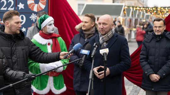 Jarmark Bożonarodzeniowy w Białymstoku oficjalnie otwarty! [VIDEO]