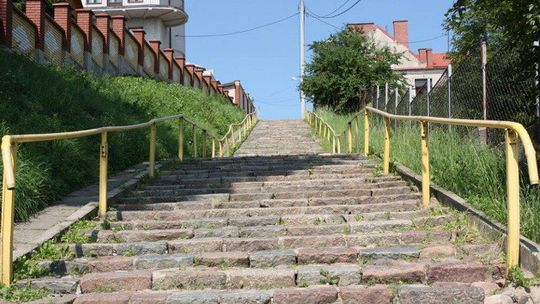 Kamienne schodki odzyskają dawny blask