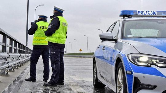 Kierowca audi stracił 6 tysięcy złotych na mandatach od policji. A to nie wszystko