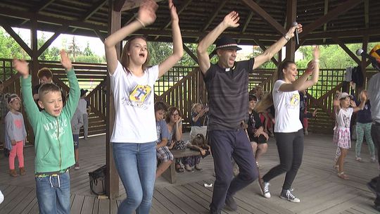 Kilka pokoleń świętowało imieniny dziadków Jezusa - VIDEO