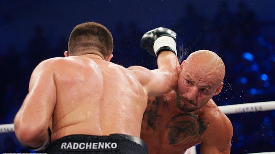 Knockout Boxing Night 10. Bokserski "kryminał" w Łomży. Ale w wykonaniu sędziów  
