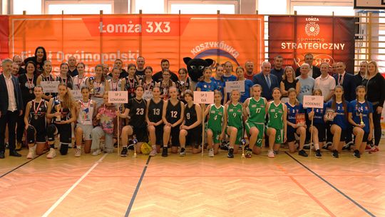 Koszykarki z ”czwórki” trzecie w Polsce w koszykówce 3x3