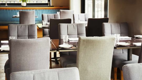 Krzesła tapicerowane i ich największe zalety