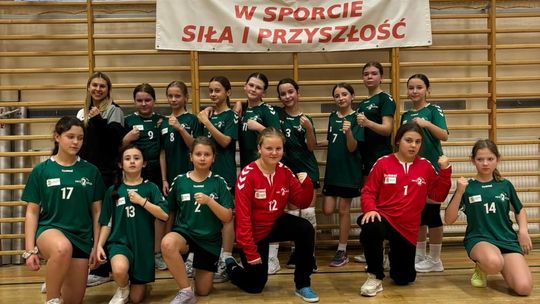 KS Handball Łomża na turnieju w Maciejowicach