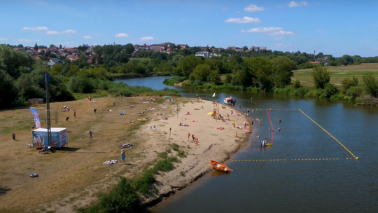 Bezpieczne plażowanie nad Narwią przez miesiąc - [VIDEO]