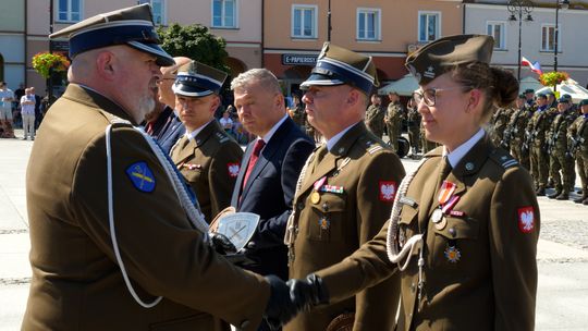 Uroczystości 18. Łomżyńskiego Pułku Logistycznego pełne dumy i patriotyzmu - [VIDEO]