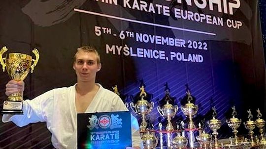 Łomżyniak z brązowym medalem Pucharu Europy Juniorów w Karate Kyokushin