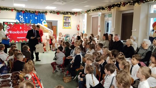 Magia Świąt w „Małym Artyście”. Wzruszające spotkanie opłatkowe połączyło dzieci, rodziców i przyjaciół przedszkola