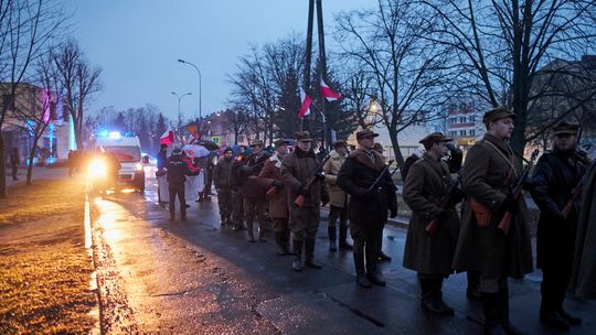 Marsz Pamięci Żołnierzy Wyklętych ulicami Łomży [WIDEO i FOTO]