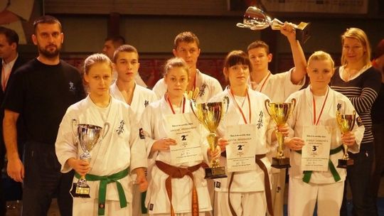 Medalowi karatecy z Łomży