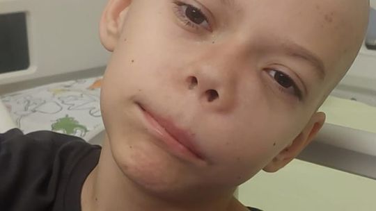 Michał ma 11 lat, choruje na nowotwór złośliwy - mięsak Ewinga. Każde wsparcie na wagę życia