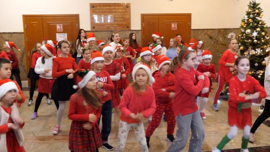 Mikołajki w Zespole Szkół Katolickich w Łomży [VIDEO]