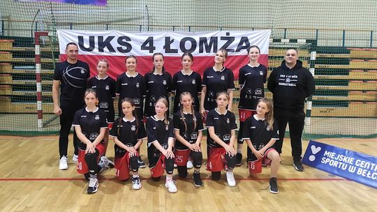 Młode koszykarki ze Szkoły Podstawowej nr 4 w Łomży ósme w Polsce [FOTO]