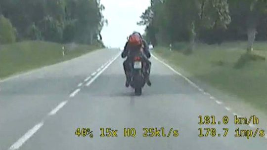 Motocyklista przekroczył prędkość o blisko 90 km/h