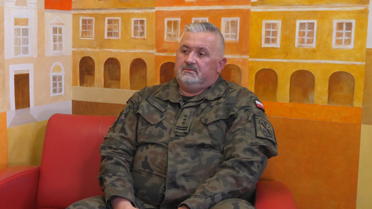 Na Starym Rynku - płk Paweł Gałązka, dowódca 18. Pułku Logistycznego w Łomży - [VIDEO]