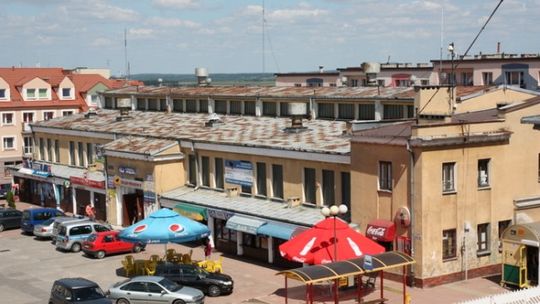 Najemcy lokali w hali targowej otrzymali faktury korygujące