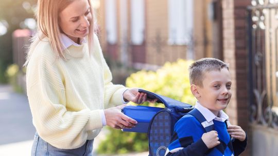 Nie otrzymasz 300 zł na wyprawkę szkolną we wrześniu, jeśli Twój wniosek do ZUS-u nie dotarł w sierpniu