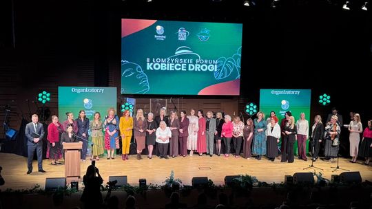Nowe wyróżnienie dla lokalnych liderek – „Łomżynianka Roku” w ramach II Forum „Kobiece Drogi” [VIDEO]