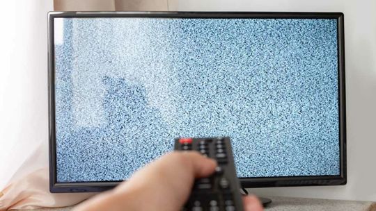 Nowy sygnał telewizji już działa. Co zrobić, żeby nie stracić kanałów?